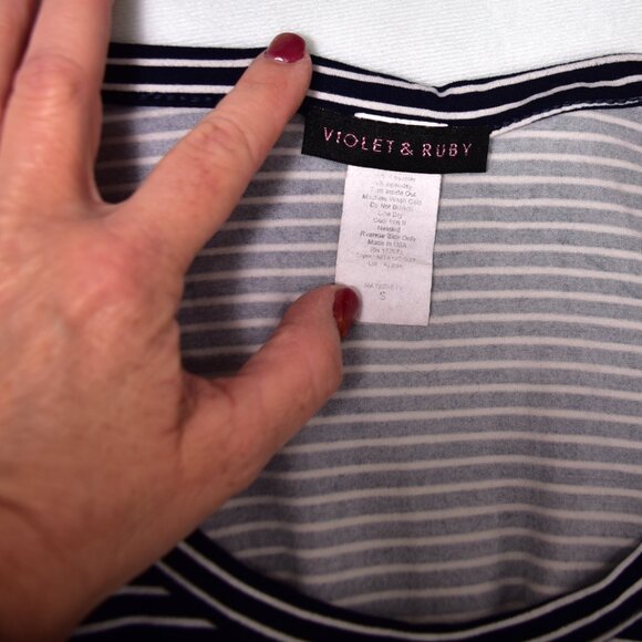 Violet & Ruby Maternity Women's Top Size Small - Picture 4 of 4